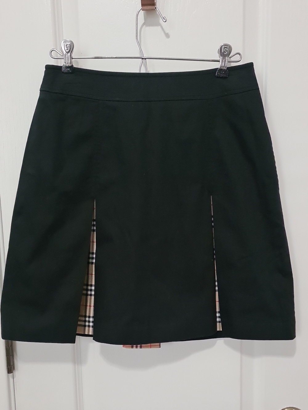 Burberry - Black Golf Skirt with Signature Plaid Insets